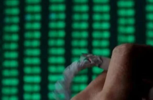 東京股市兩大股指顯著下跌 日經股指跌破26000 東京股市兩大股指顯著下跌 日經股指跌破26000