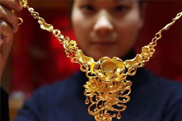 什么時候買金條最劃算?這3個時間段,你都知曉嗎? 什么時候買金條最劃算?這3個時間段,你都知曉嗎?